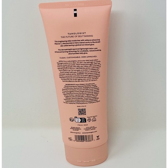 NWT Tanologist Brightening Daily Glow,Medium/Dark,Gradual Tan 8.45 oz - Picture 2 of 9